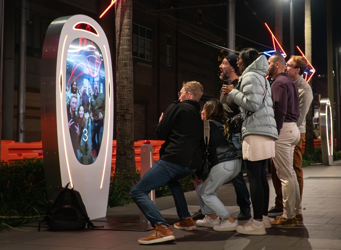 Poem Booth at Vivid Sydney 2024 courtesy of VOUW Studios