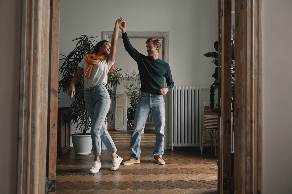 couple dancing