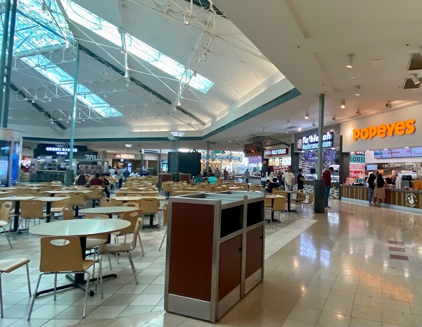 Woodlands Mall Food Court, Houston Retail
