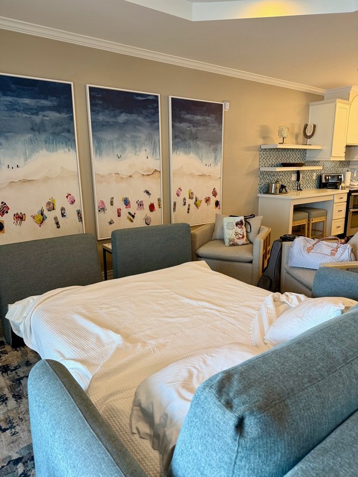 holidayinn woodlandsmommy13