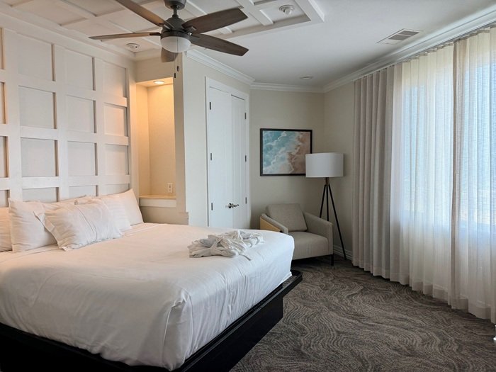 holidayinn woodlandsmommy5