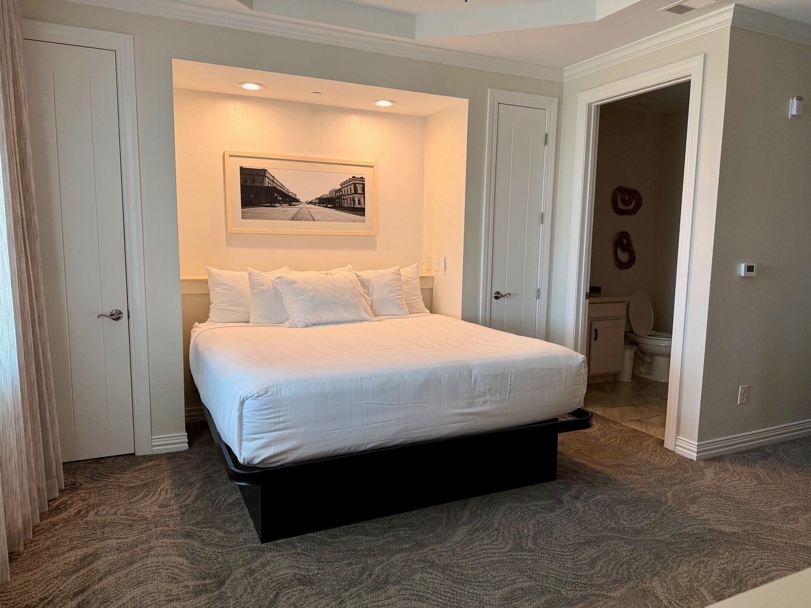 holidayinn woodlandsmommy6