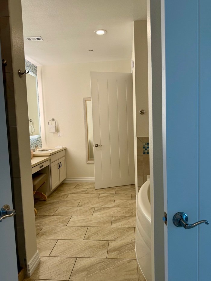 holidayinn woodlandsmommy9