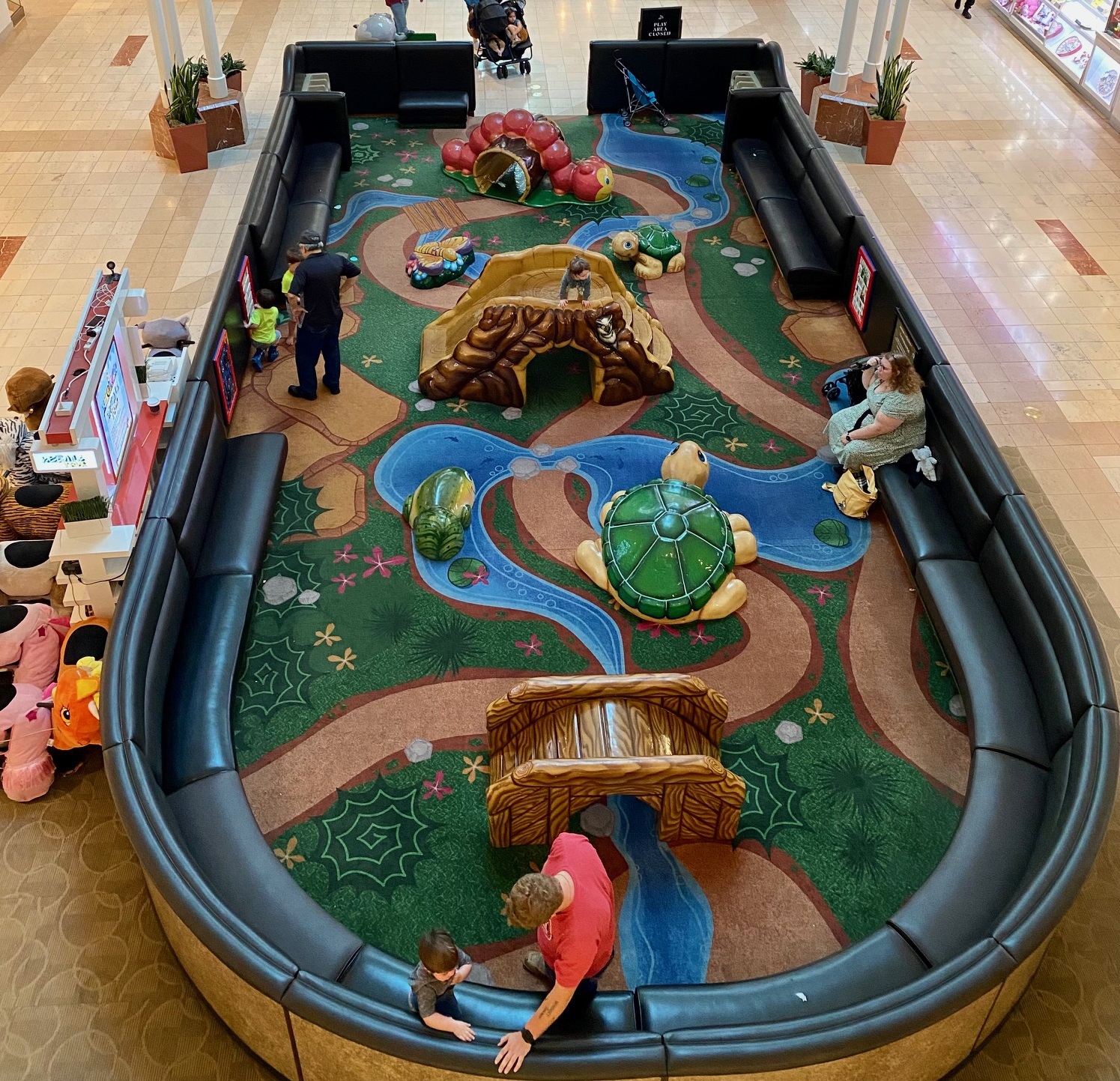 34 Fun Things to do with kids at The Woodlands Mall