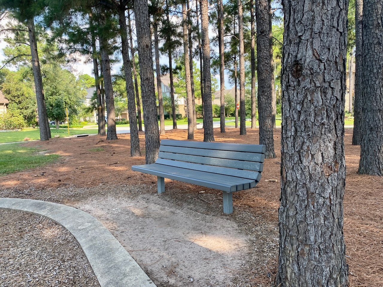 spincasterpark woodlandsmommy bench