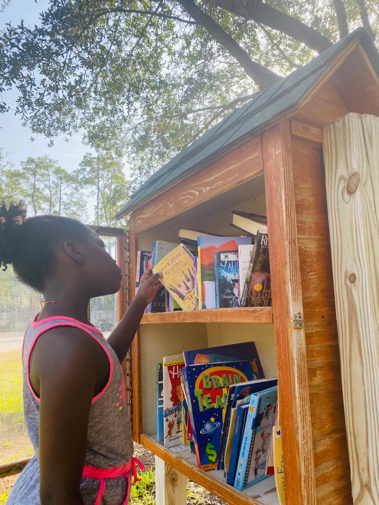 northcrest littlefreelibrary